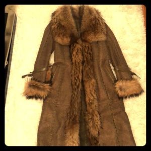 Leather & fur trimmed shearling woman’s small coat